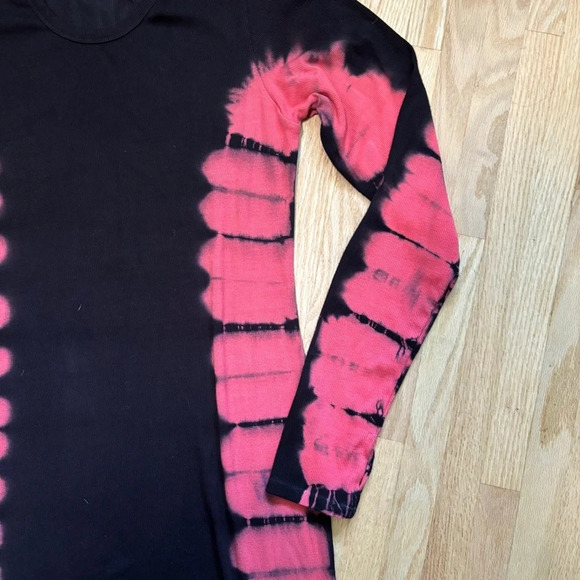 Electric & Rose Black and Pink Tie-Dye Midi Dress - Picture 4 of 6